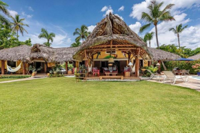 Luxurious & Spacious Beach Villa - El Sosiego